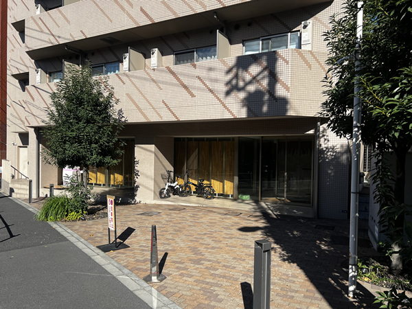 PREMIUM CUBE G 北新宿の外観