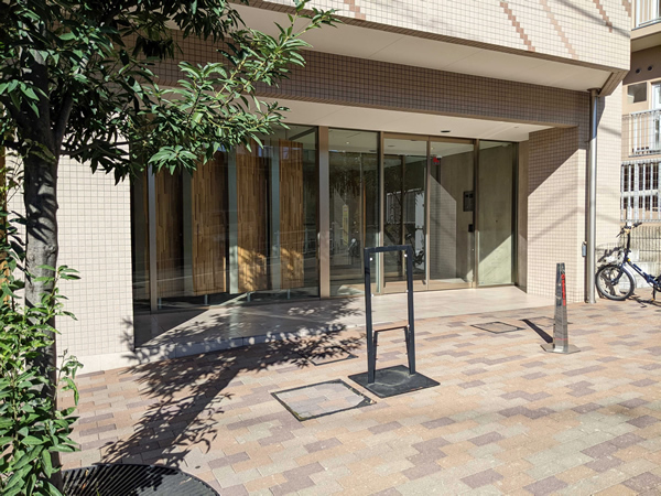 PREMIUM CUBE G 北新宿の外観