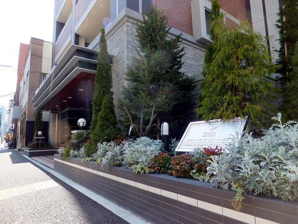 グローベルザスイート横浜の外観