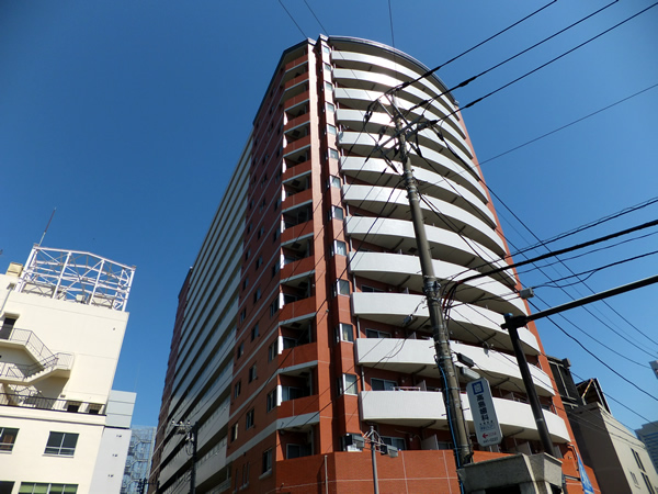 ロワール横浜レムナンツの外観