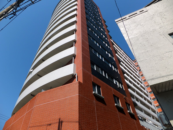 ロワール横浜レムナンツの外観