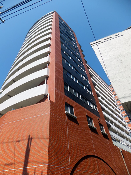 ロワール横浜レムナンツの外観