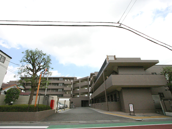 等々力緑地西ガーデンハウスの外観