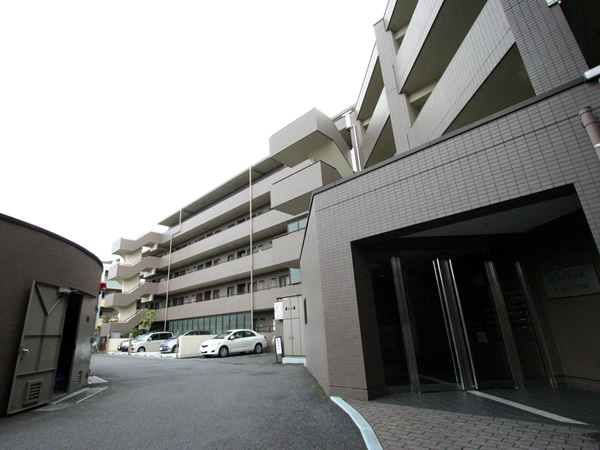 等々力緑地西ガーデンハウスの外観