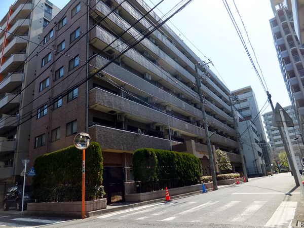 クリオ横浜3番館の外観