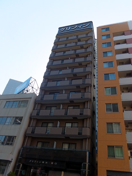 グリフィン横浜東口の外観