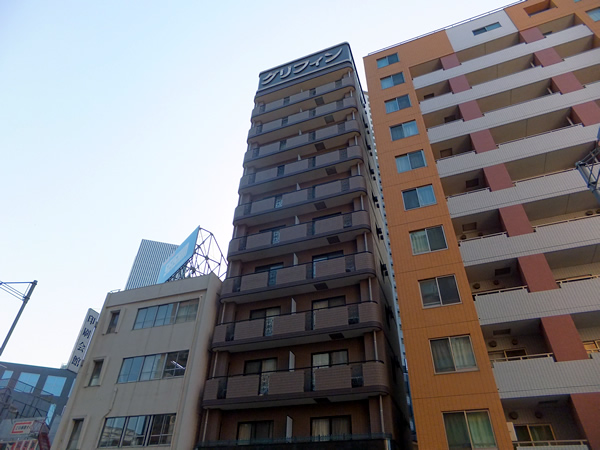 グリフィン横浜東口の外観