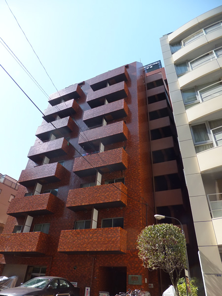 ライオンズマンション平沼の外観