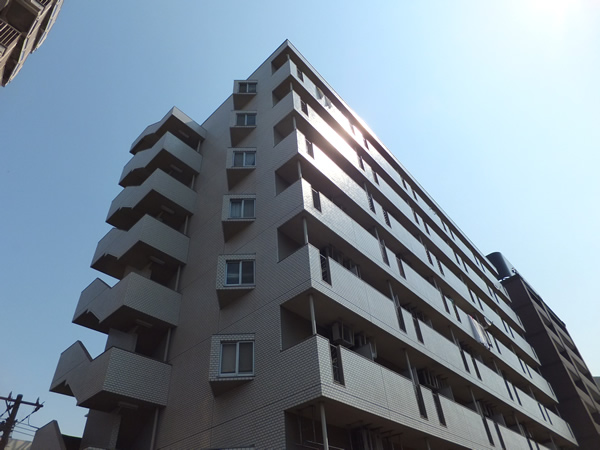 モンテベルデ第２横浜の外観