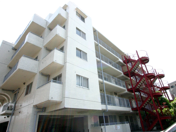 エンブレム向ヶ丘遊園の外観