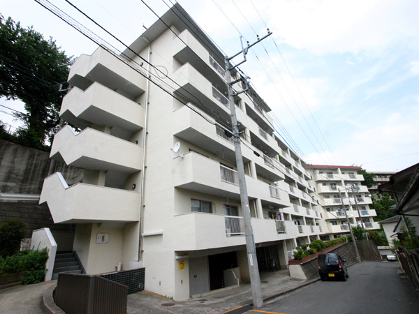 百合ヶ丘ヒルズの外観