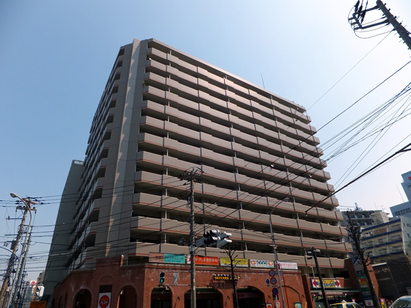 アマックス横浜の外観