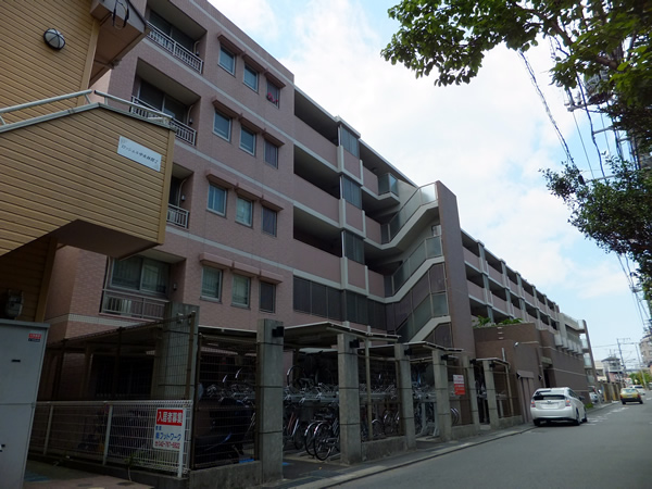 ライオンズマンション中央林間クオリティテラスの外観