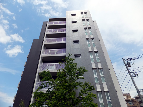 プラウディア中央林間の外観