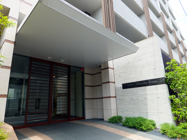 プラウディア中央林間の外観