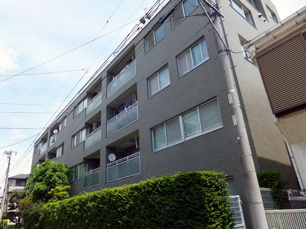 プリオールコート中央林間の外観