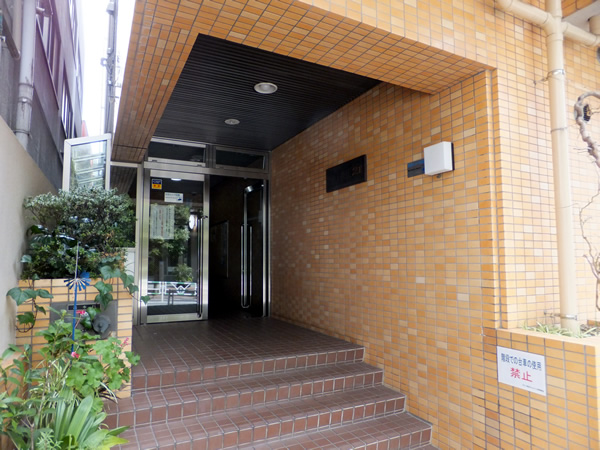 クリエート桜丘センチュリー21の外観