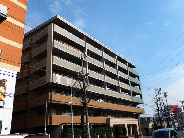 クレストフォルム綱島ガーデンコートの外観