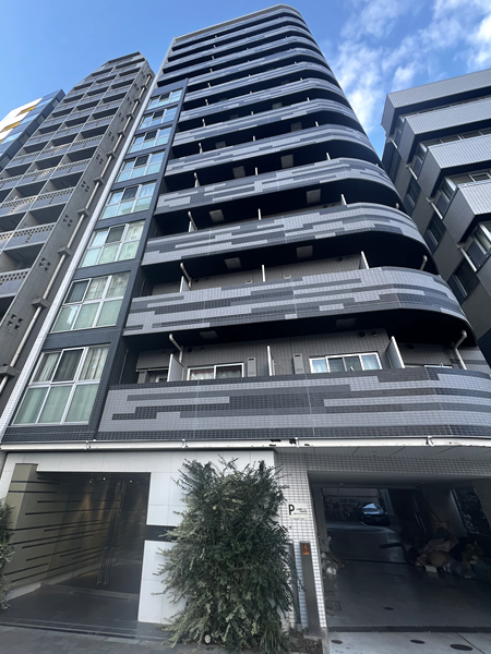 アクサス東新宿アジールコートの外観