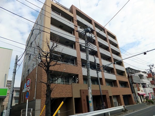 リベール綱島フリーディアの外観