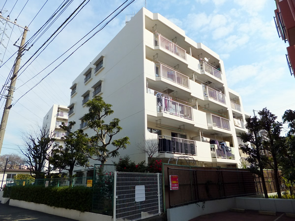 藤和綱島コープ2号棟の外観