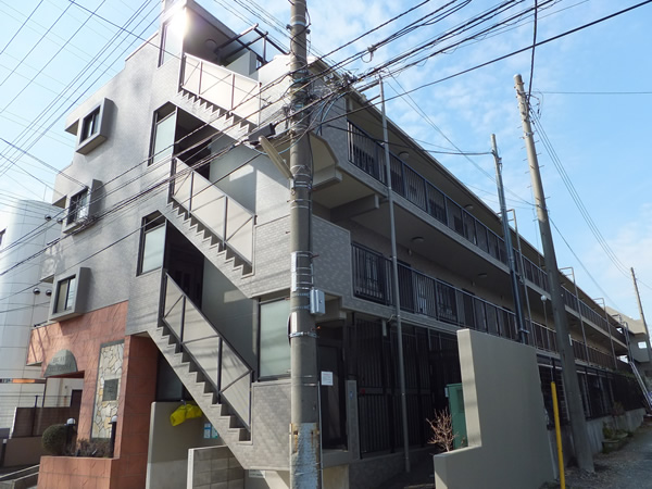 ビッグヴァン綱島の外観