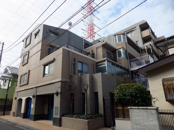 綱島南パークホームズ1番館の外観