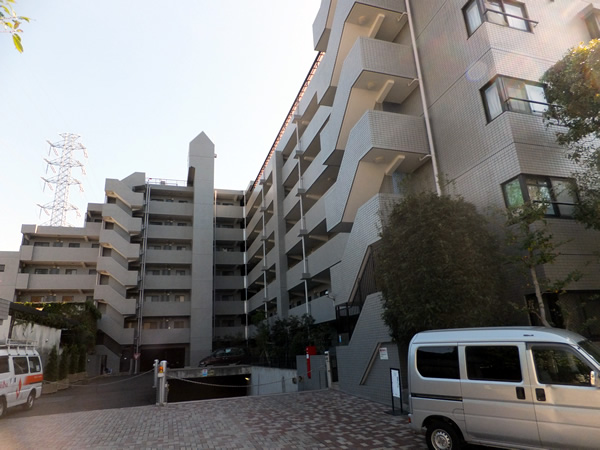 エンゼルパークハイツ綱島3番館の外観