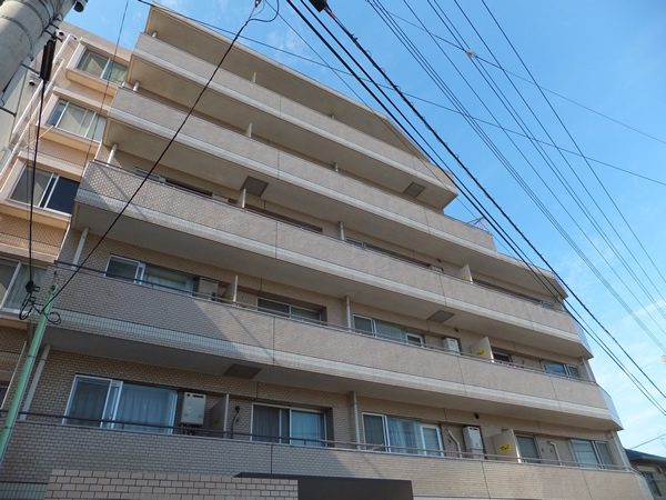 大倉山ガーデンハウスの外観