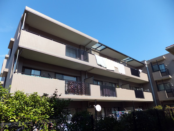 大倉山北パークホームズ3番館の外観