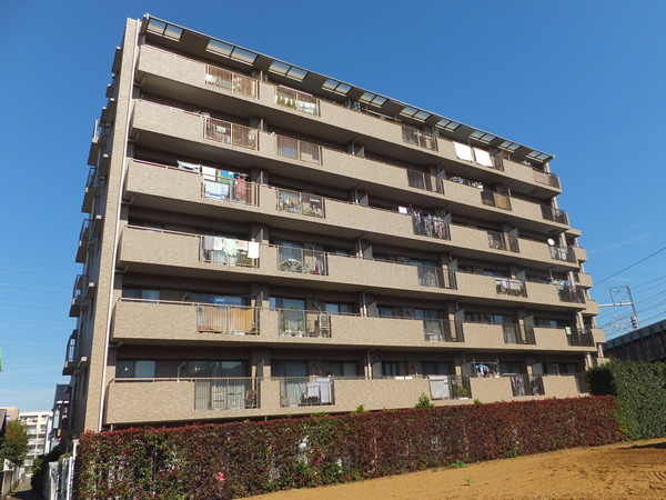 大倉山北パークホームズ2番館の外観