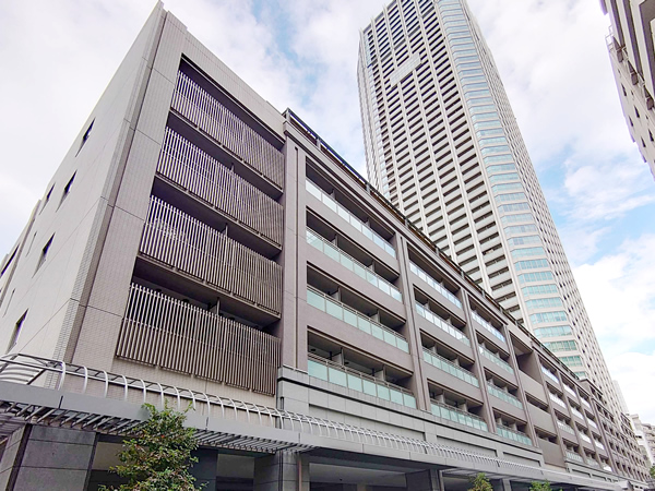 Ｔｏｍｉｈｉｓａ　Ｃｒｏｓｓグリーンレジデンスの外観