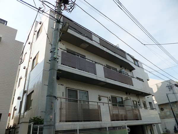 ファミール南青山ブランカの外観
