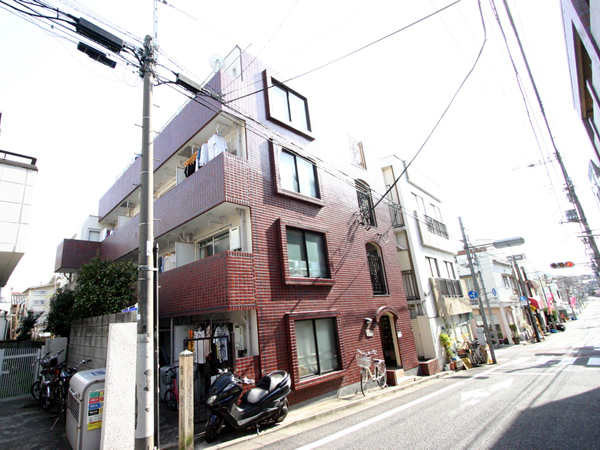 メゾンドコメートの外観