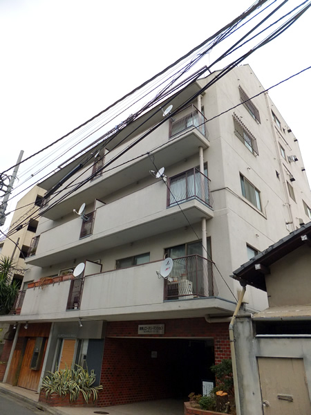 南青山ロータリーマンションの外観