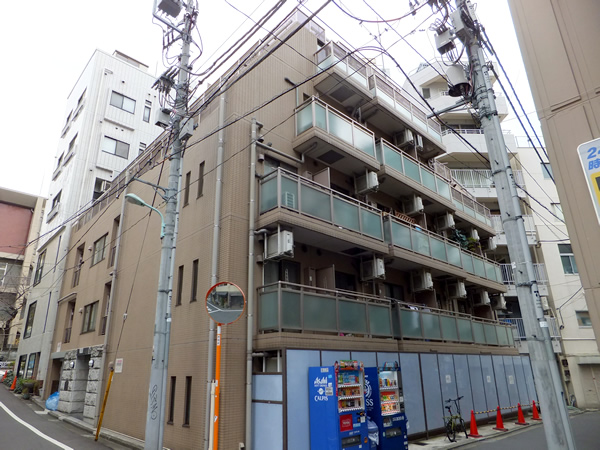 メインステージ青山の外観