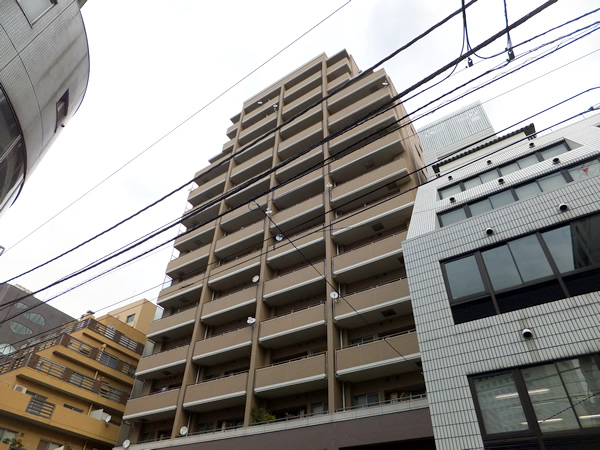 ファミール表参道ベルファースの外観