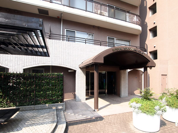 インペリアル南麻布コート&サテライトの外観