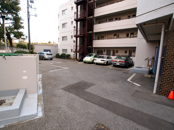 稲毛ブルースカイハイツの外観