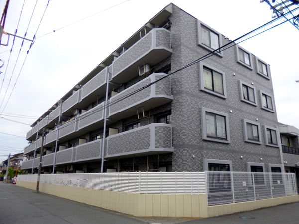 クレアール中央林間の外観