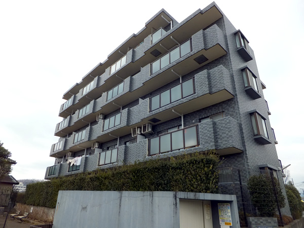 サンライフ秦野グランディアの外観