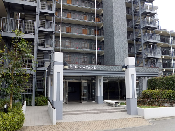 サンライフ秦野グランディアの外観