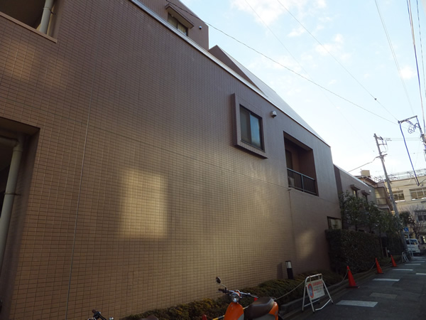 ファミール中野の外観