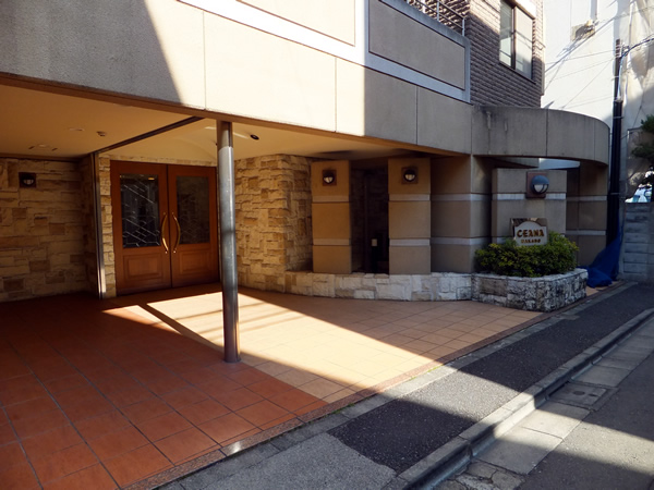 セーナ中野の外観