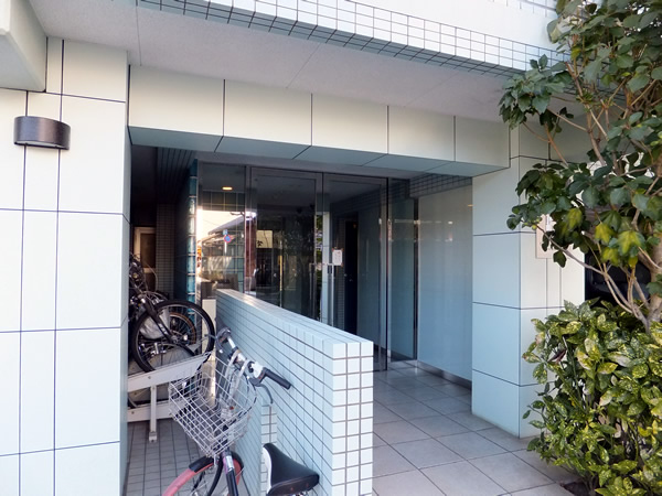 キャパシタス中野の外観