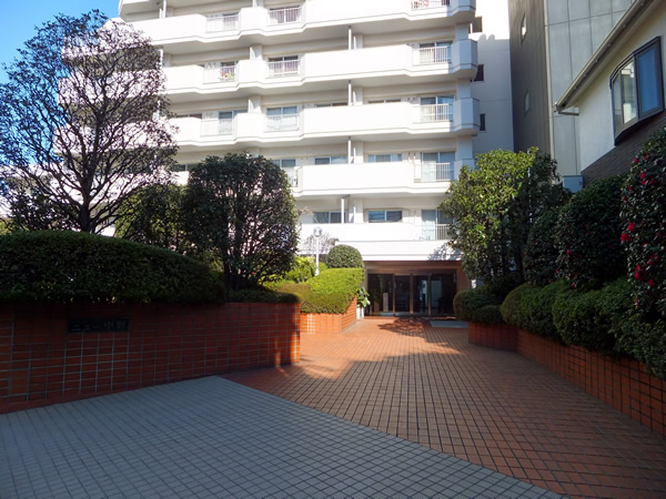 パシフィックニュー中野の外観