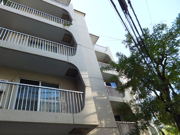 青葉台ハイツの外観