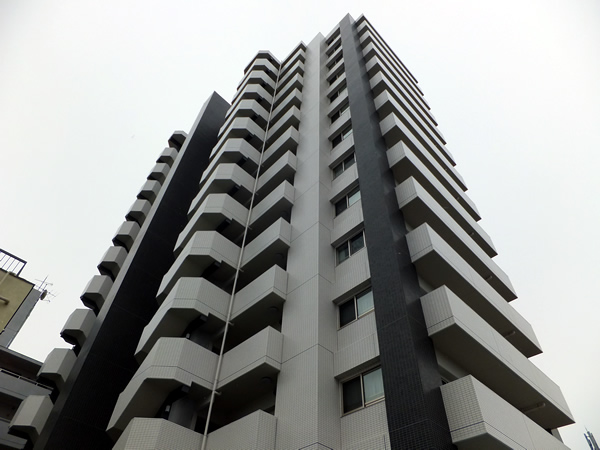 リストレジデンス南林間の外観