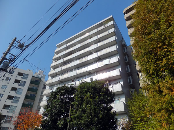 ユニーブル三軒茶屋の外観