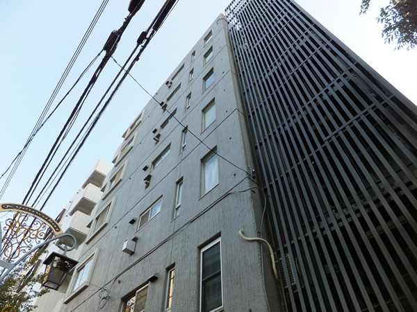 三軒茶屋サンハイツの外観